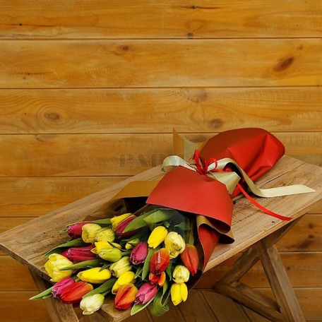 Ծաղկեփունջ «Any Rose Lurea» կակաչ