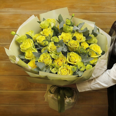 Ծաղկեփունջ «Any Rose Viktori» վարդ, էվկալիպտ