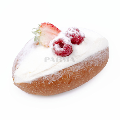Pastry "Parma" Maritozzo